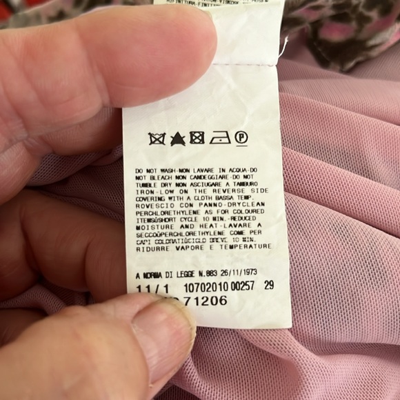 Pink knit bodice with silk skirt dress from Italian designer Ermanmo Scervino - Picture 12 of 13